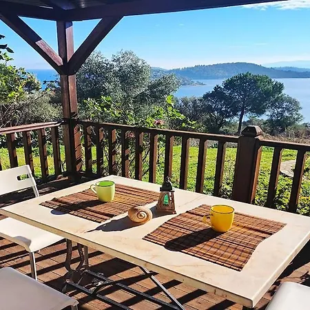 Hébergement de vacances With Amazing Sea View Ormos Panagias